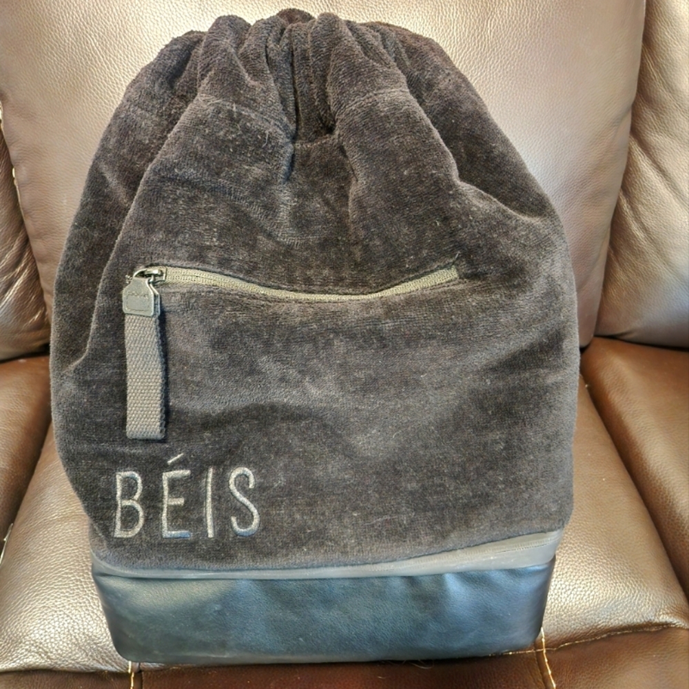 BEIS The Terry Backpack Cooler in Black
